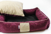 Legowisko dla psa funkcjonalne, miękkie wykonane z mikrofazy, wyjmowana poducha  PETTI Bordo/Beż M